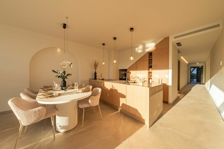 164b1327643997b7b223101a3657f9d4 - 16