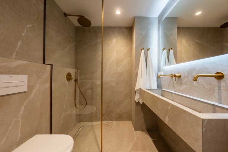 164b1327643997b7b223101a3657f9d4 - 7