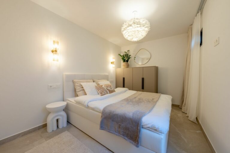 164b1327643997b7b223101a3657f9d4 - 9