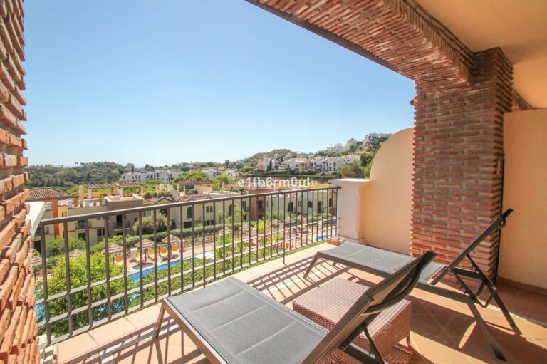 1725df590fc612222d1ac38cd2ad5510 - 2