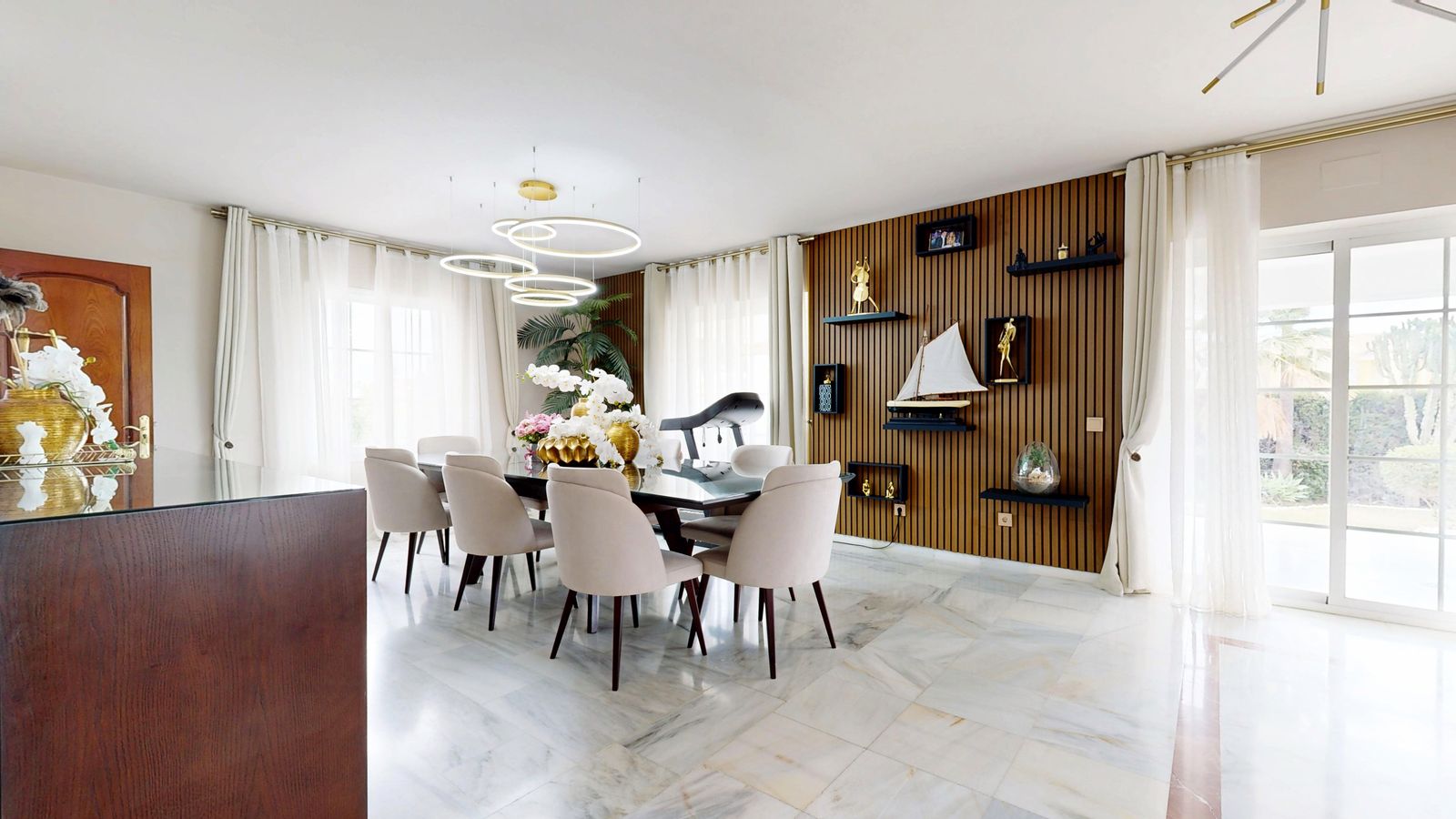 1aa7b76d8d1d578996a904d80de89c9c - 16