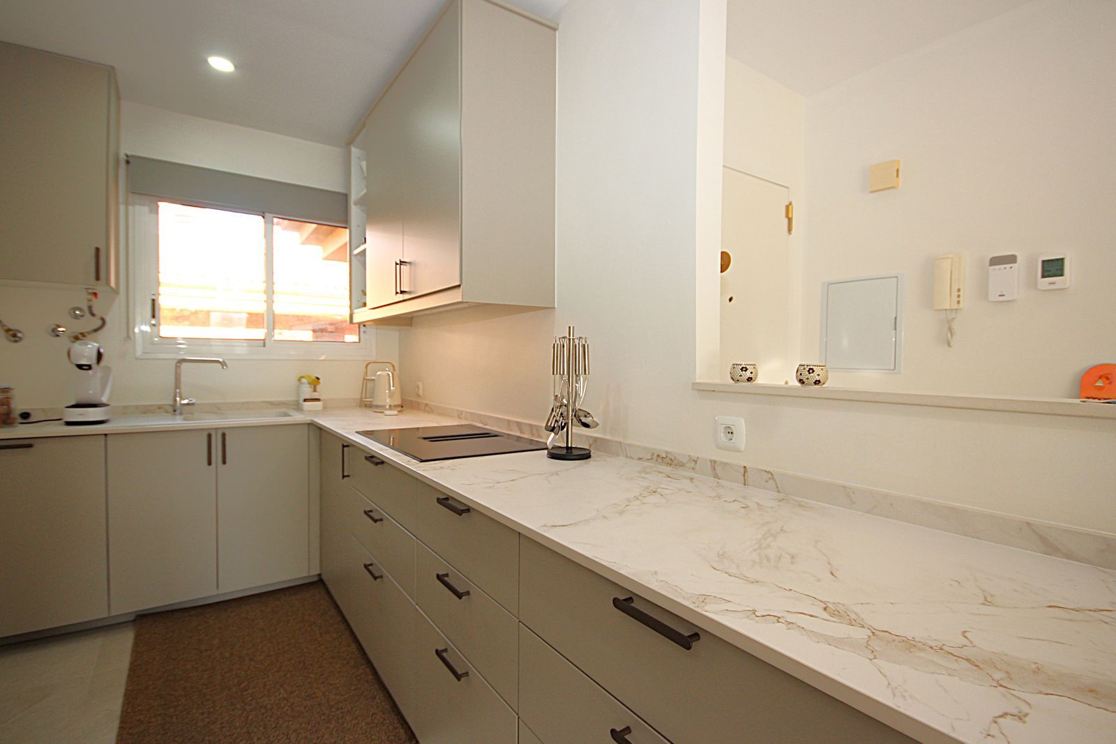 1ae643834a8d34a2da06eec7baa14174 - 11