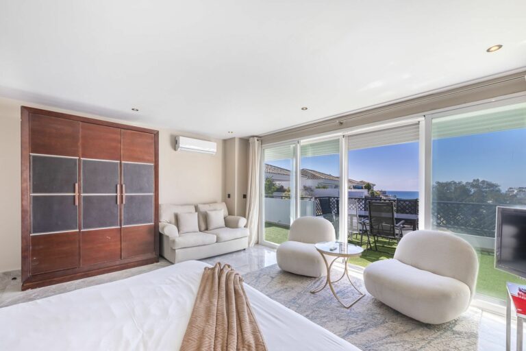 1e4a71a9488ba708390fe9dc98836c4e - 14