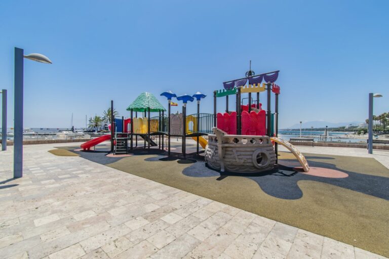 215073dea88078eb6809a2b6b068374e - 15