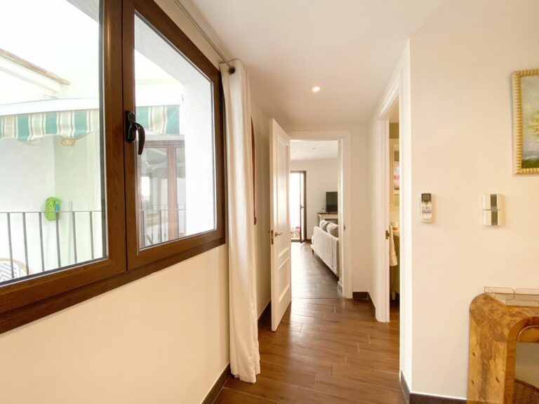 2379f8674deff8e9a27d78475151803d - 16