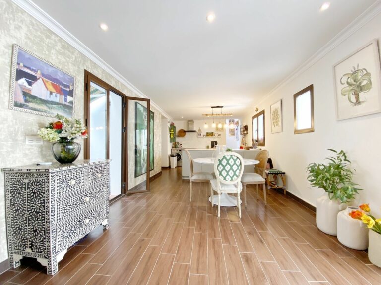 2379f8674deff8e9a27d78475151803d - 2