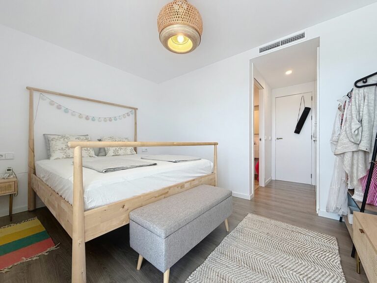 26c4c09c4b13c2959ba0db076aaea46a - 16