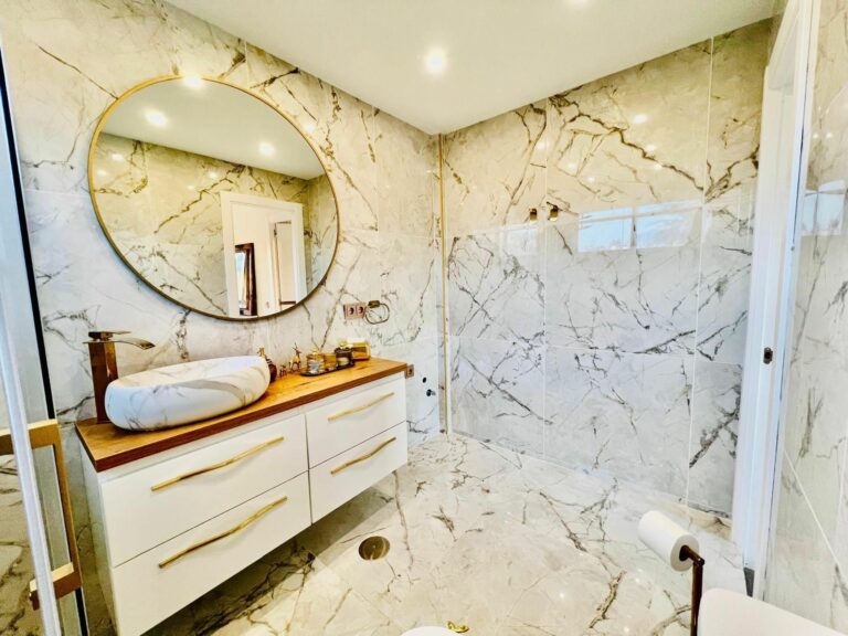 26eb24fdca342437335849adc563012c - 10