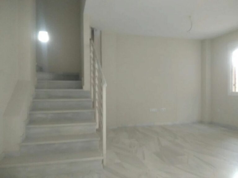 279907be29c995c08fa4e84ed15d5524 - 11