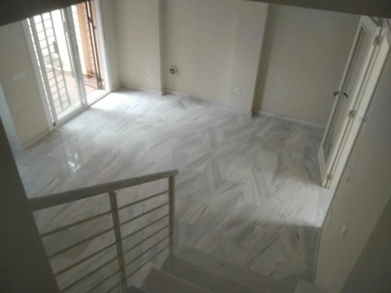 279907be29c995c08fa4e84ed15d5524 - 13