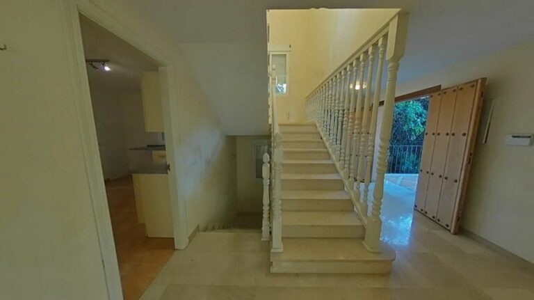 296fc8d335d18c19cd1d656702502b50 - 15