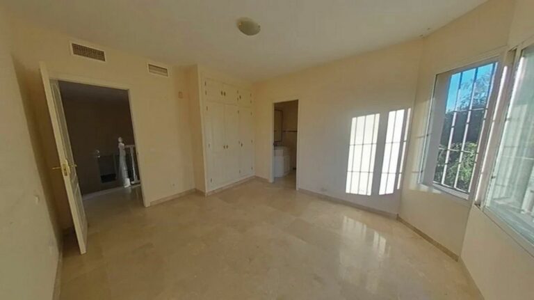 296fc8d335d18c19cd1d656702502b50 - 6