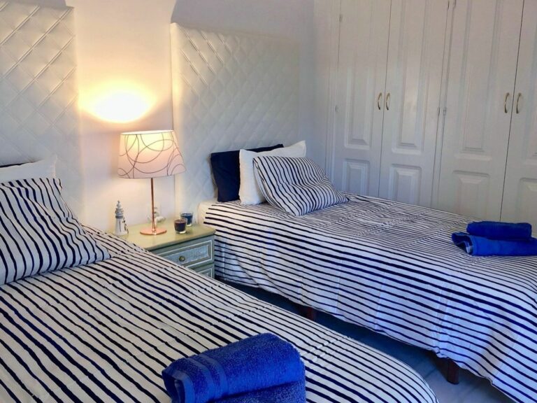 2ac7995e235bdb3b81555f395b202af9 - 15