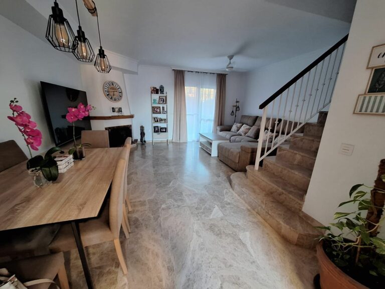 2d4ee5e9e07a5abf7e5fb667c6d38c30 - 4