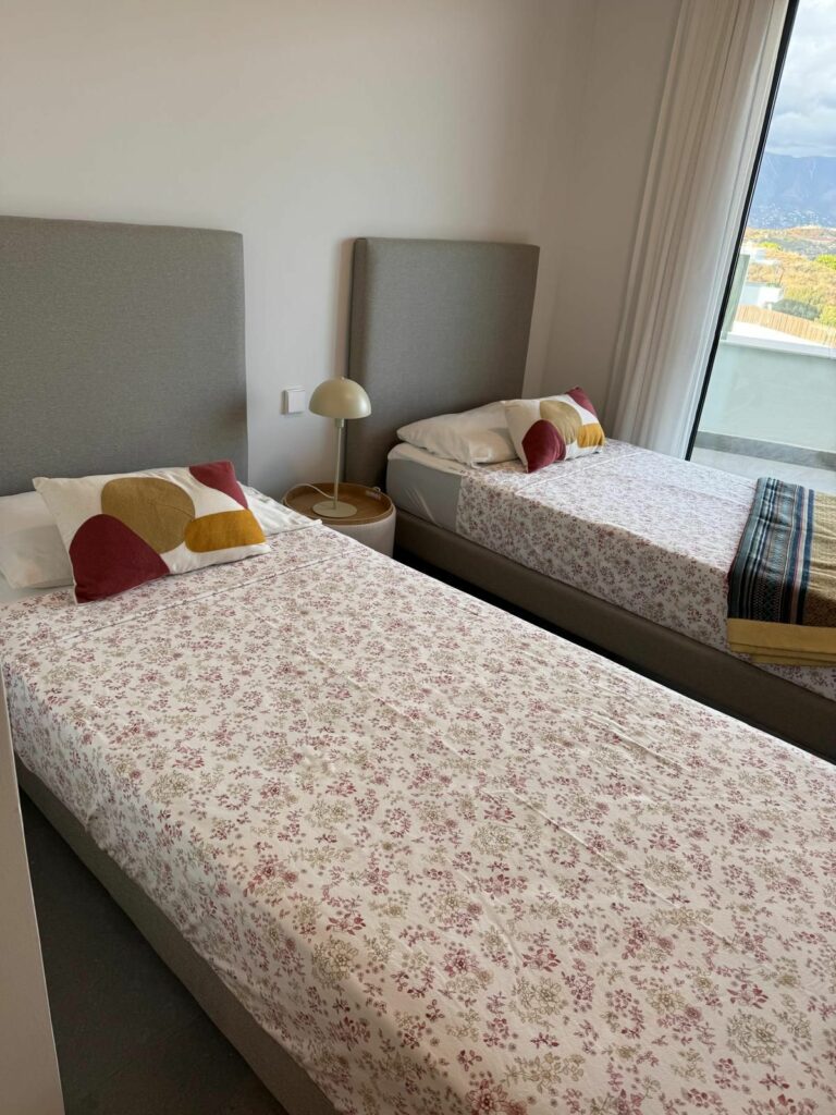 2e783322177d9221faac7dac6c9bb3db - 3