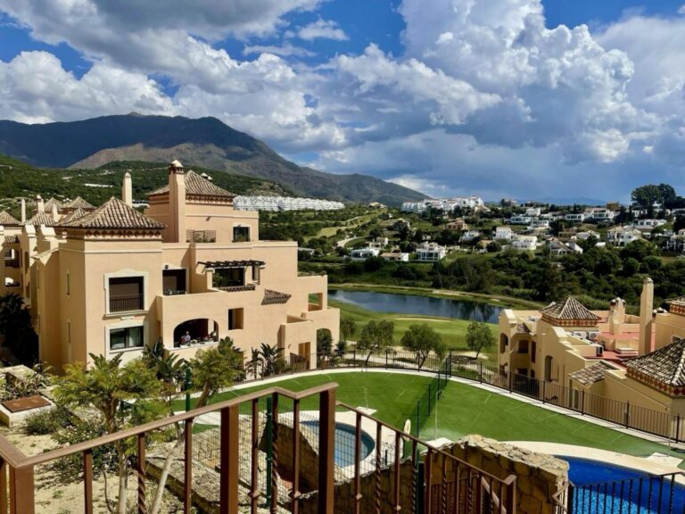 2fbd9141defe54a50f5c54ad9297f1b8 - 13