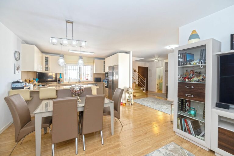 304da72e438c7a63632cfb164315c3f8 - 2