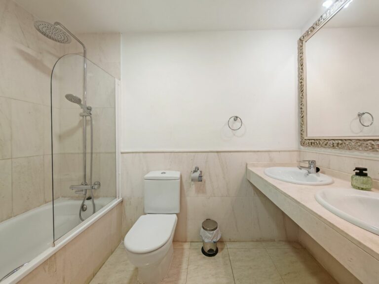 3167111943b9cba49cac01e714747ae9 - 11