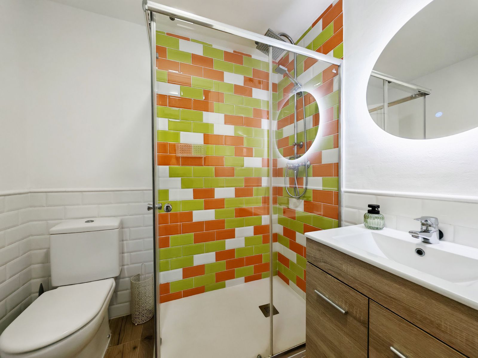 3167111943b9cba49cac01e714747ae9 - 14