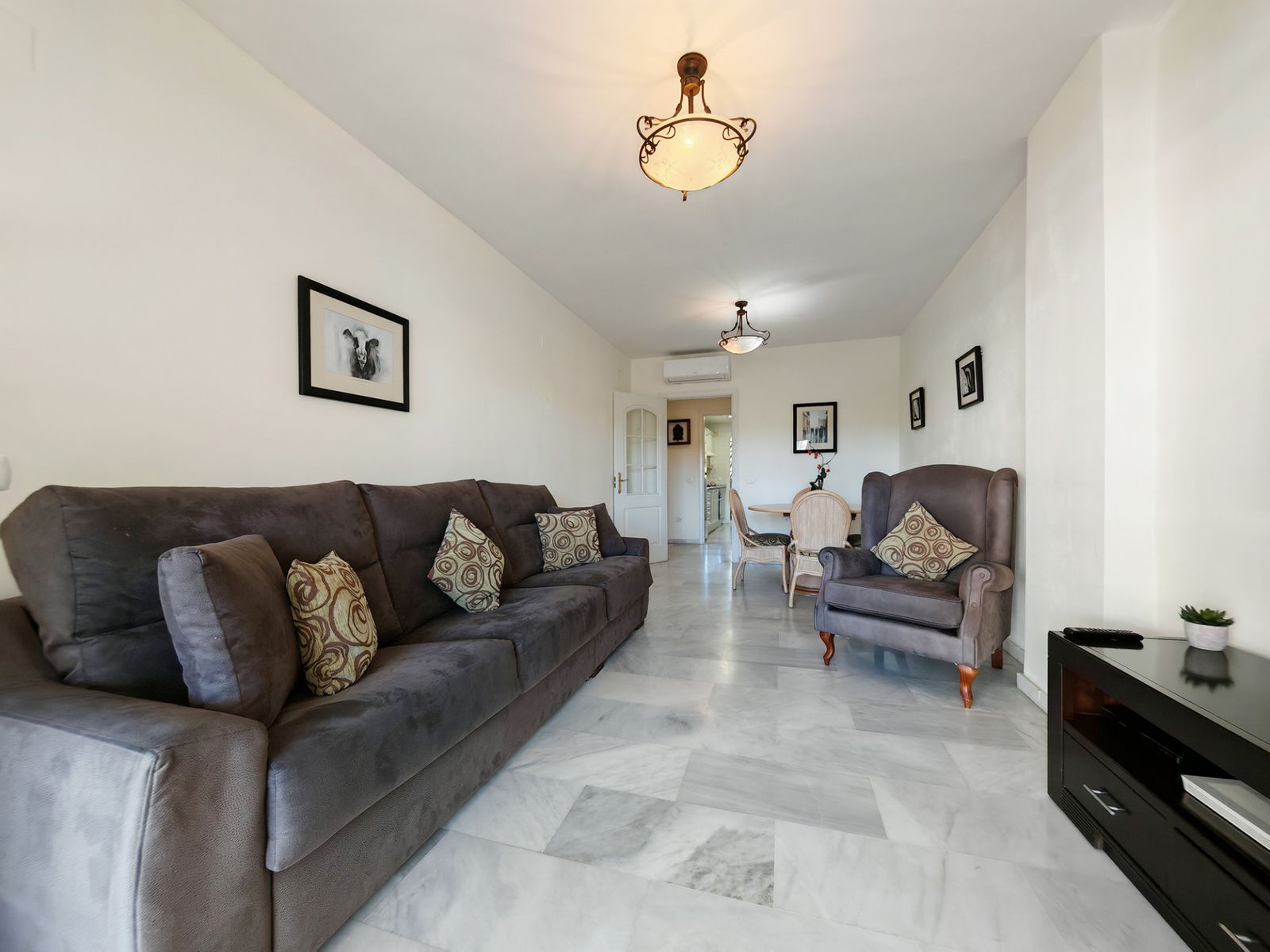 3167111943b9cba49cac01e714747ae9 - 3