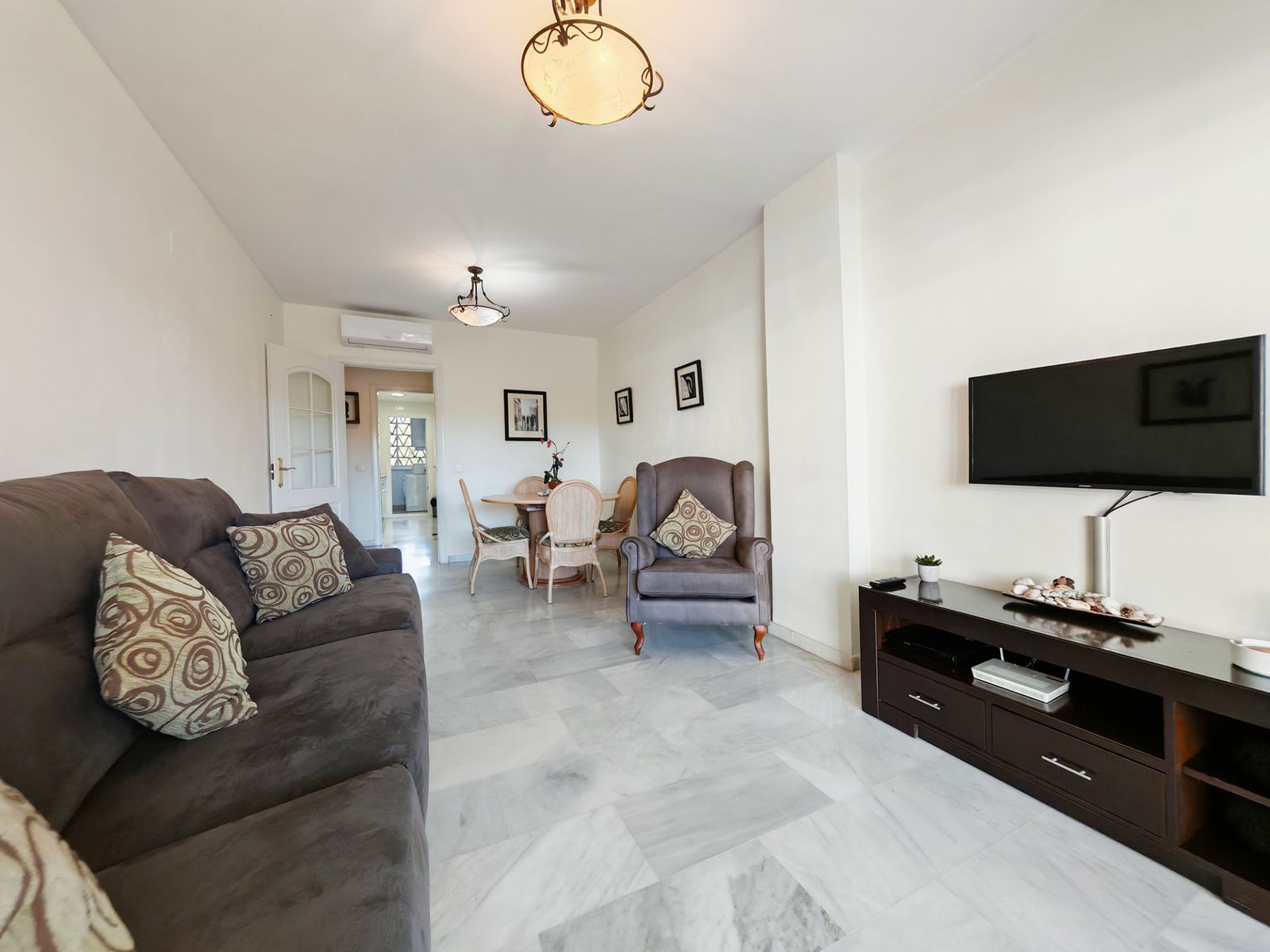 3167111943b9cba49cac01e714747ae9 - 5