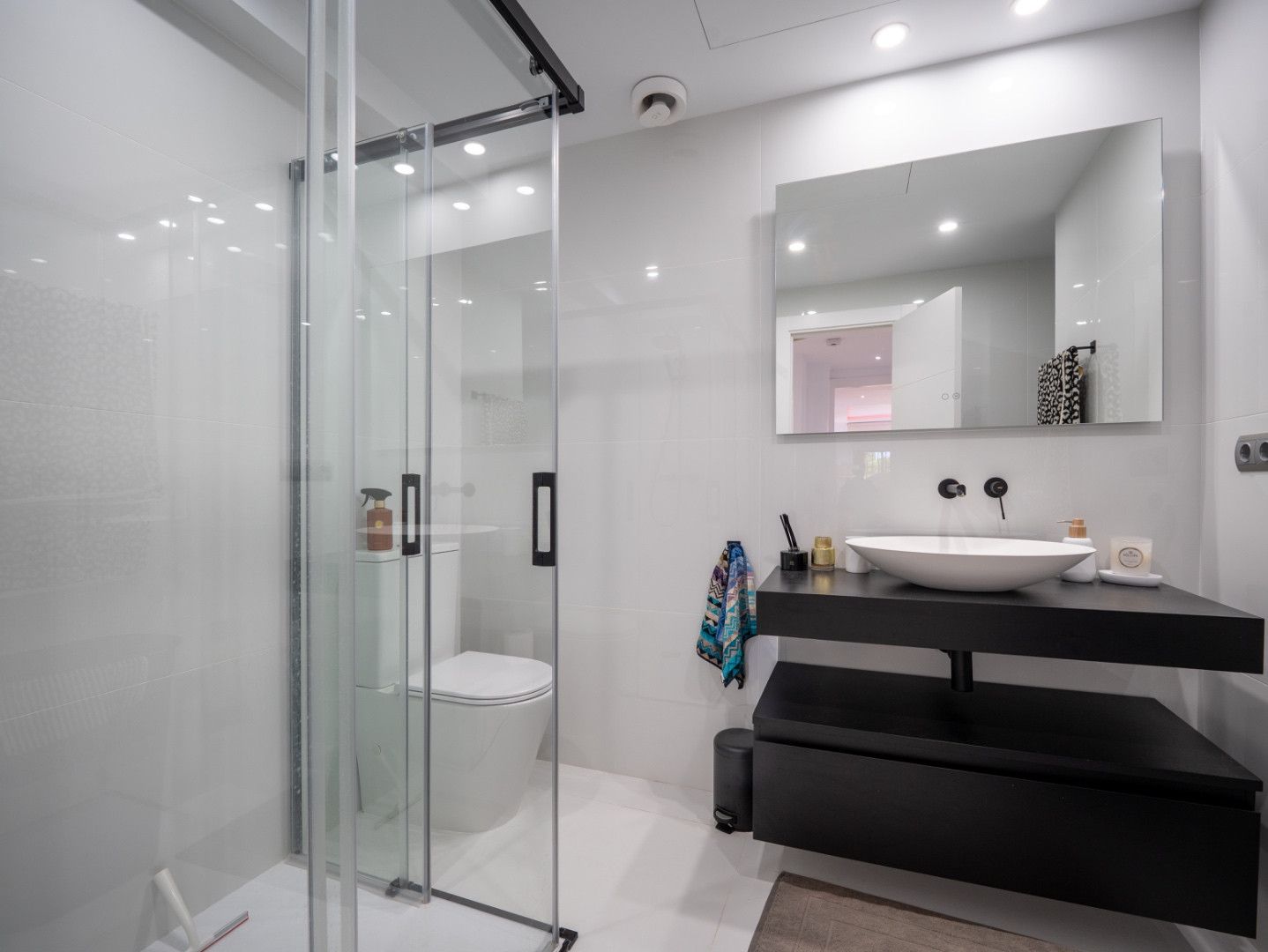 31cf4899f9954ed7aba09a85f5681a1f - 12