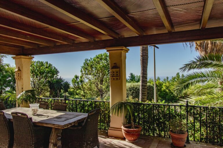 33d739a6537459cddfa71b7c4e7077c4 - 12