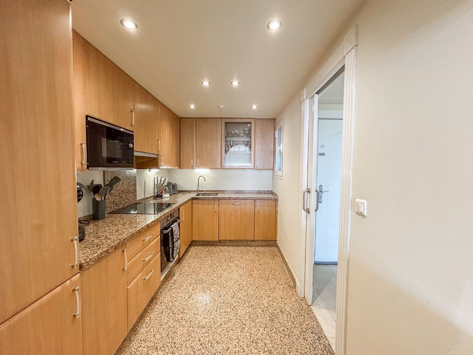 34a0192d60b0e99a8b5ab7bfca504846 - 12