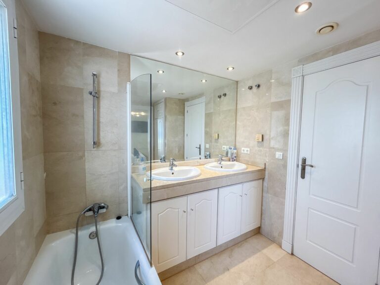 34a0192d60b0e99a8b5ab7bfca504846 - 13