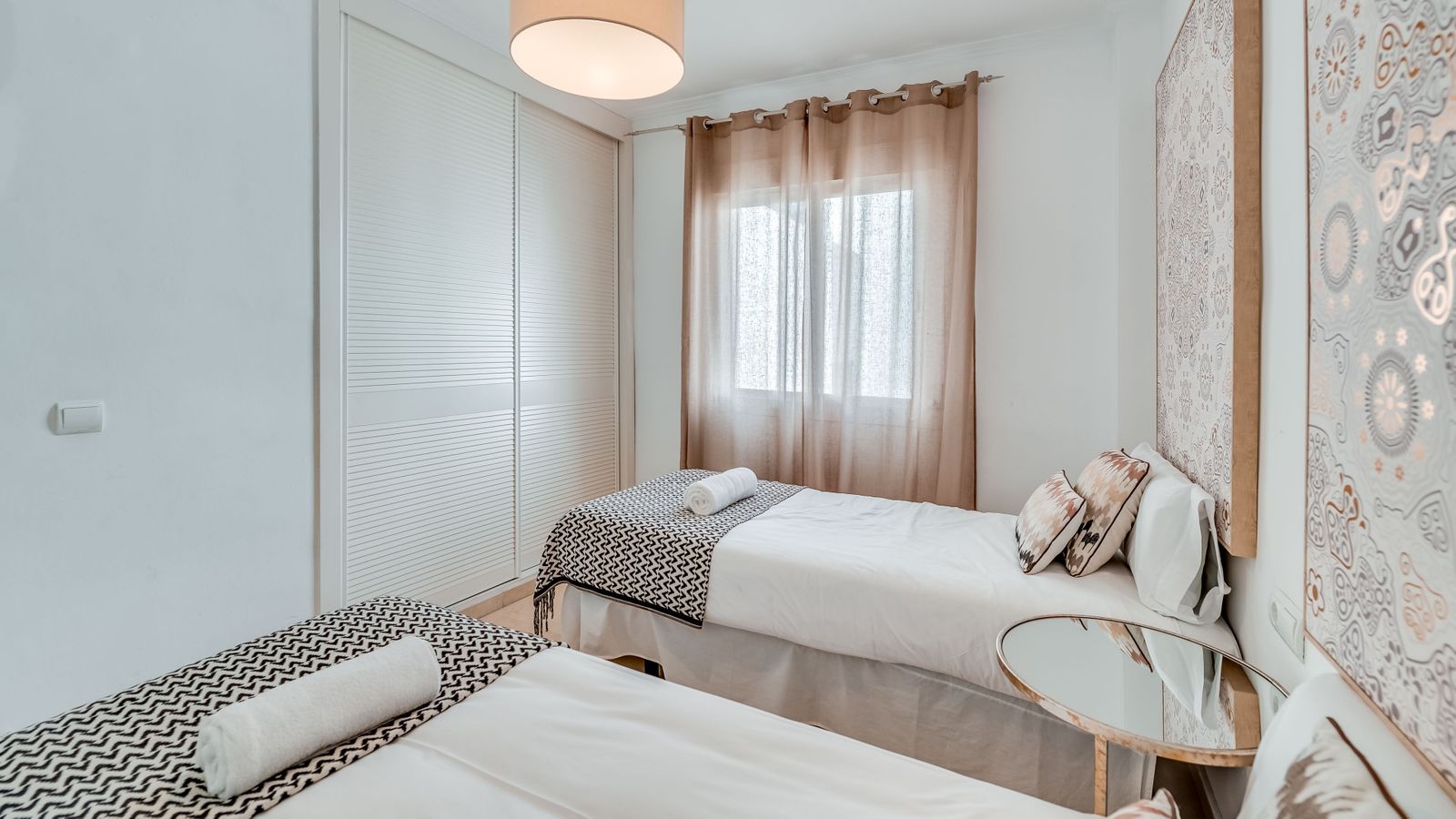 373caafde7799ece79c073935fc47d26 - 15