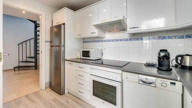 373caafde7799ece79c073935fc47d26 - 6