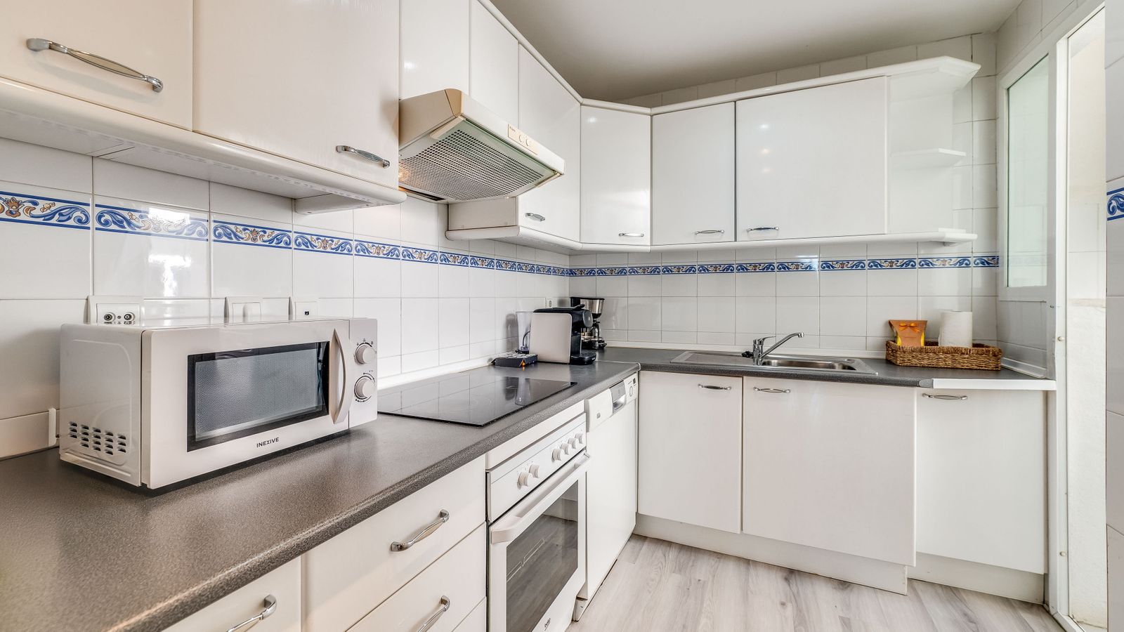 373caafde7799ece79c073935fc47d26 - 7