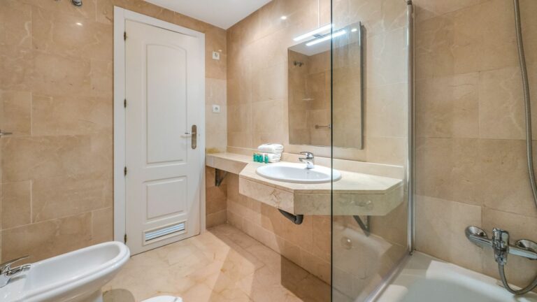 373caafde7799ece79c073935fc47d26 - 8