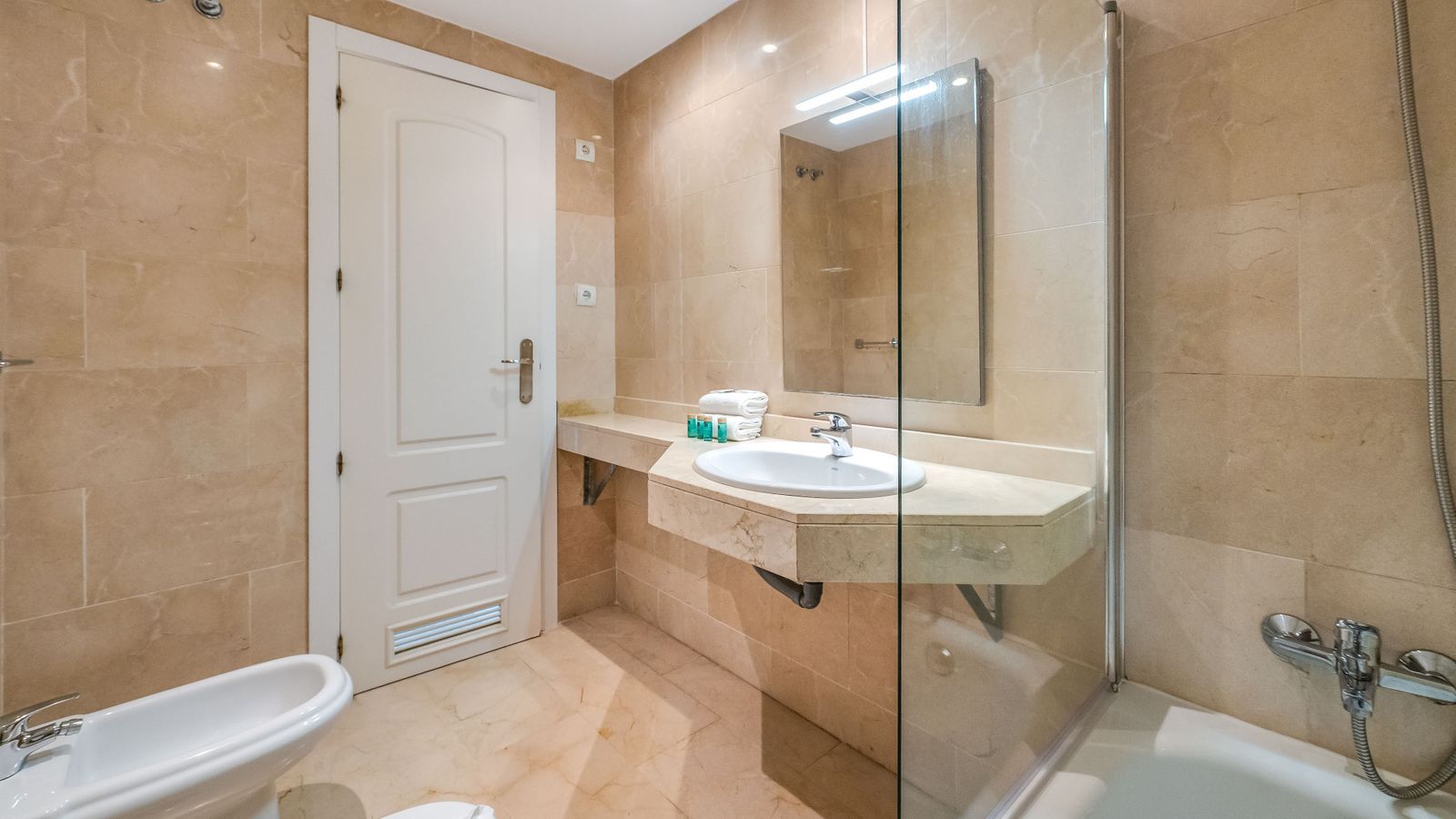 373caafde7799ece79c073935fc47d26 - 8