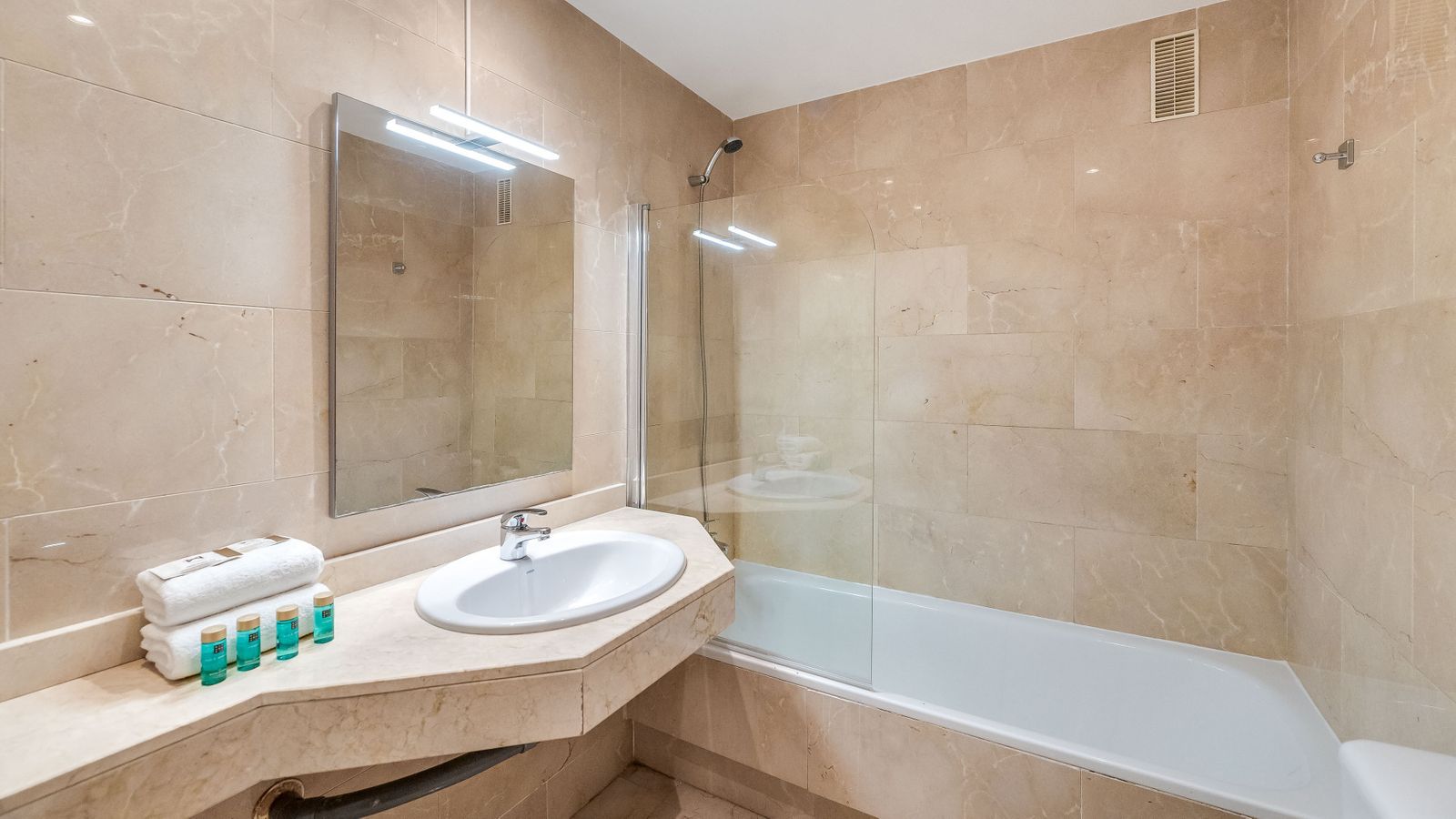 373caafde7799ece79c073935fc47d26 - 9