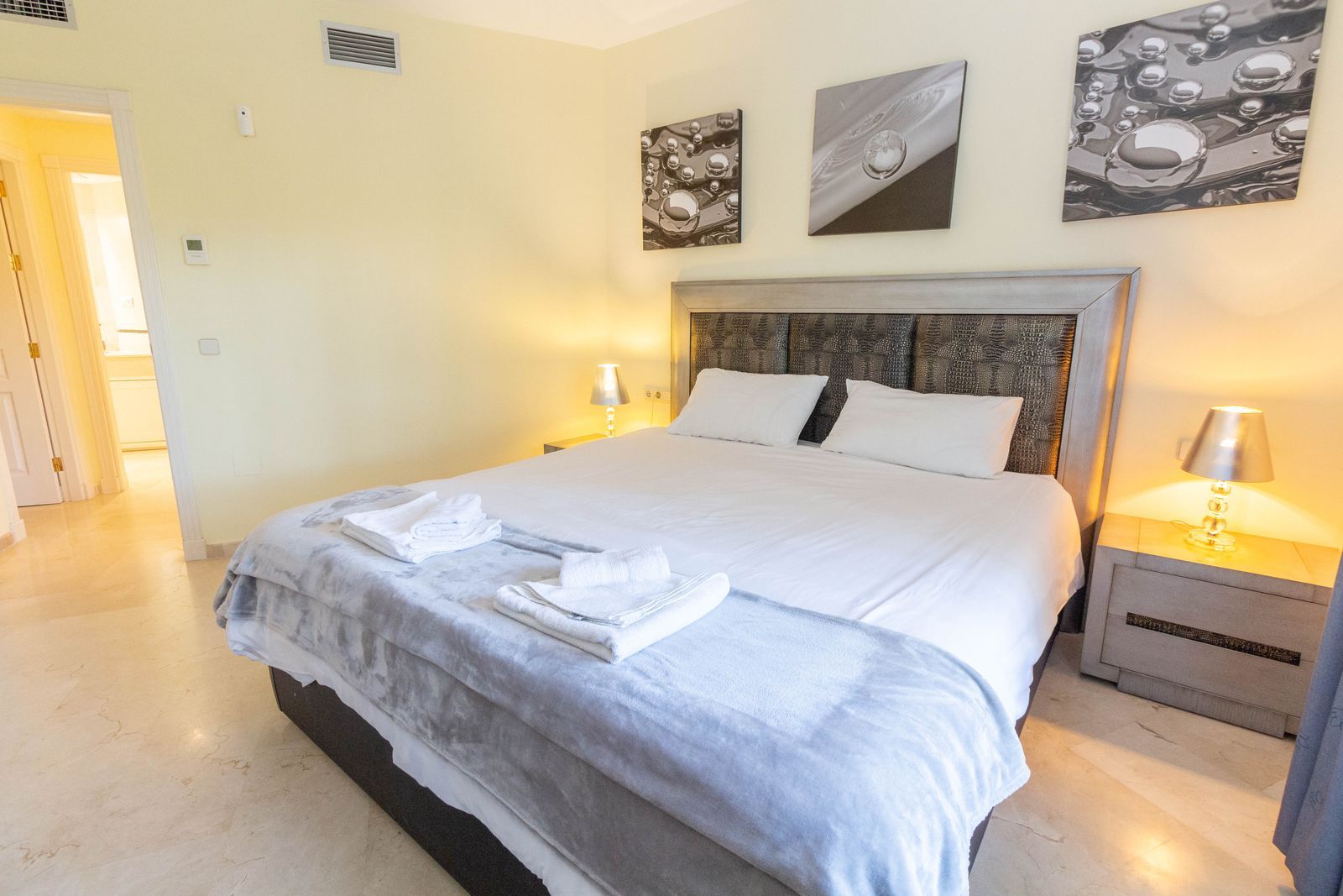 3d47c8a1cdae5b42e2064ec02a210675 - 4