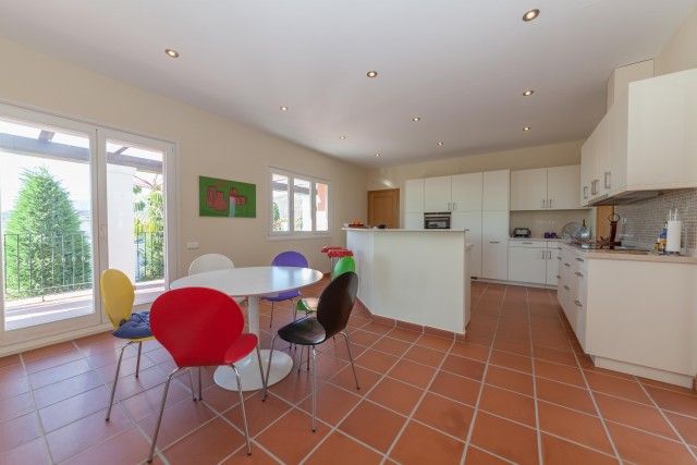 3db2645390c26a33bd710f59cfc7a479 - 8