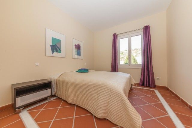 3db2645390c26a33bd710f59cfc7a479 - 9