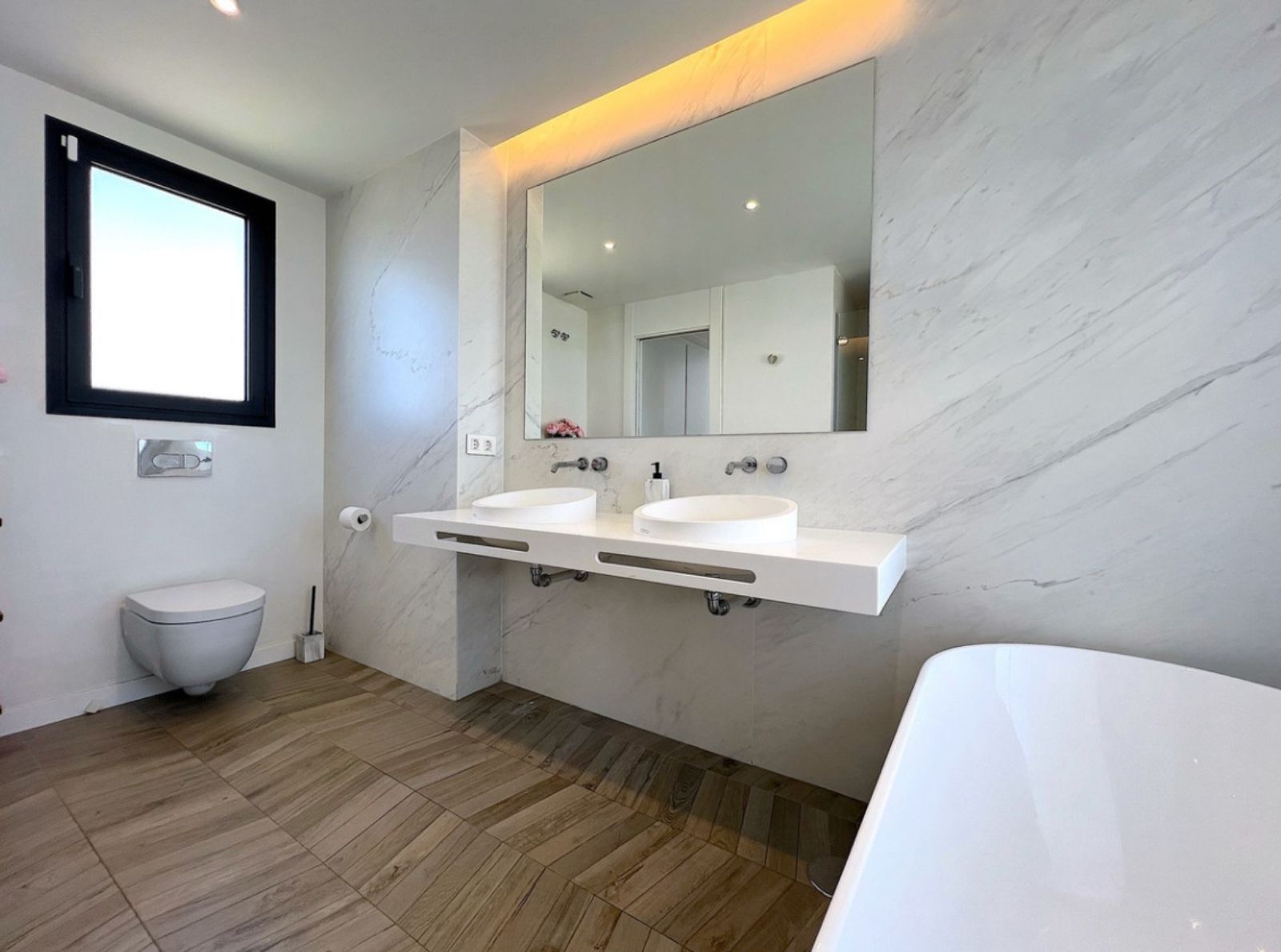 41b0999f9d5ebca3049ac4217ecc1282 - 11