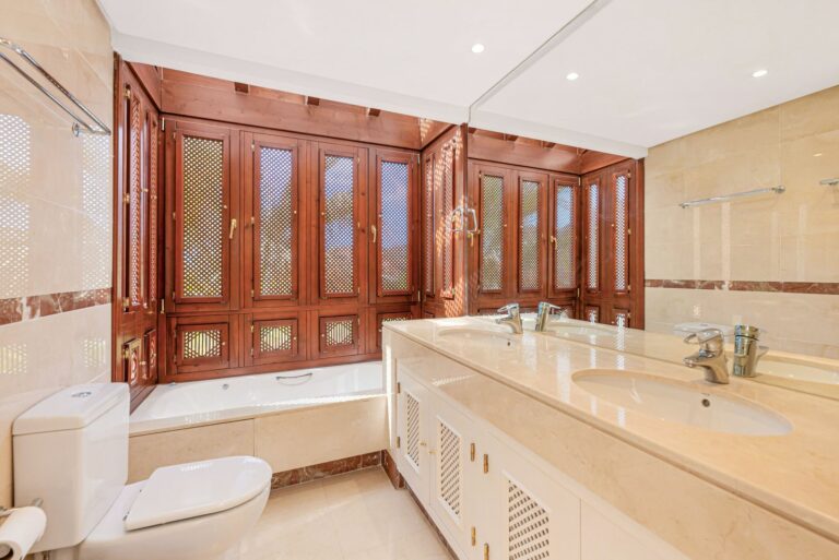 474641faf0695dbd9040aa2c1c0bec49 - 9