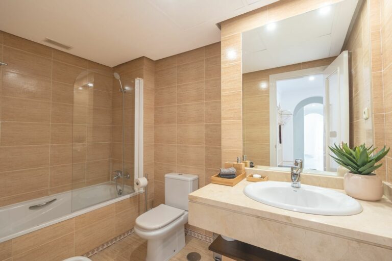 486465f3ee2612cc06acde807121ed01 - 14