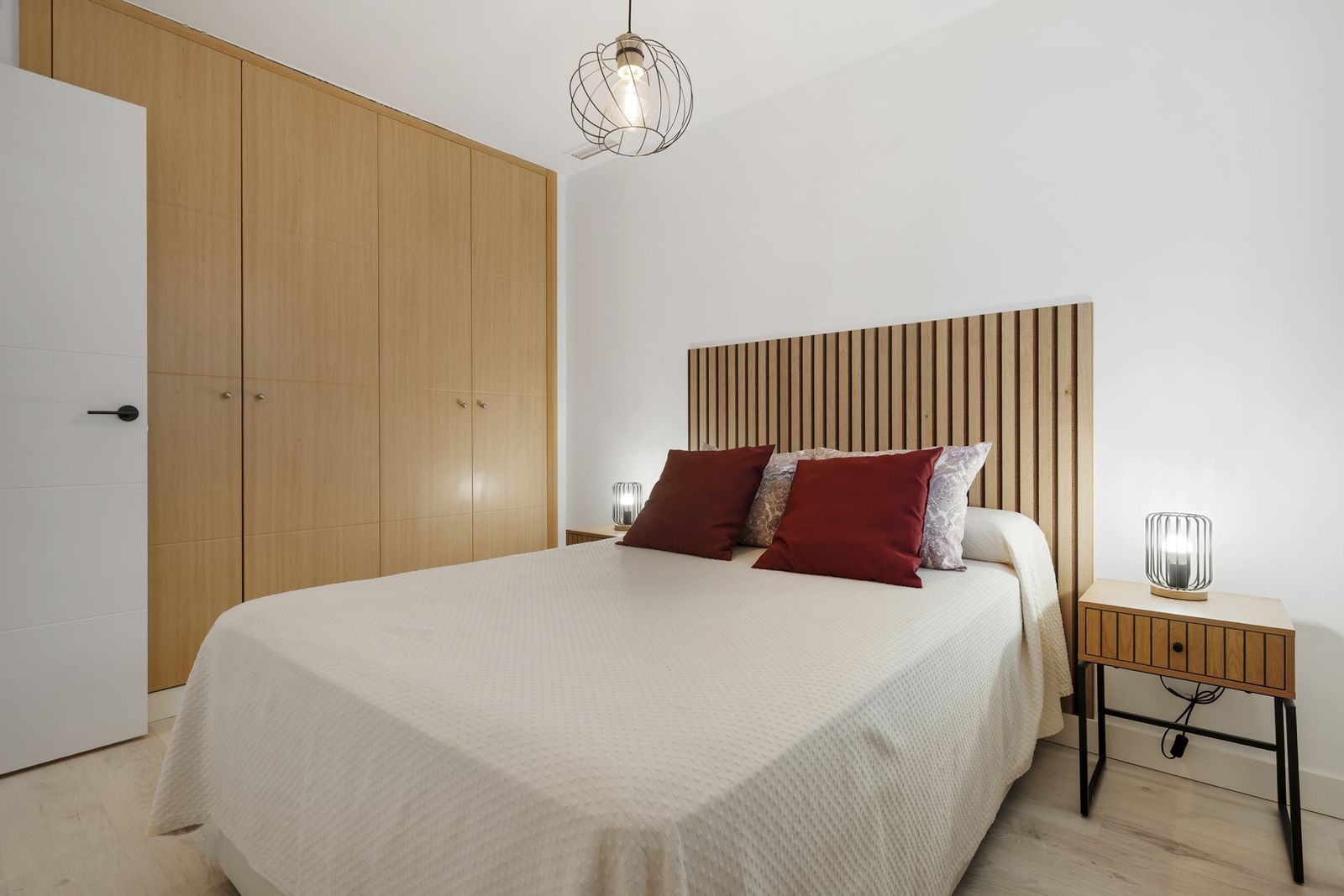 4b7ff21034a5cfcbbcf5d411401b4366 - 16