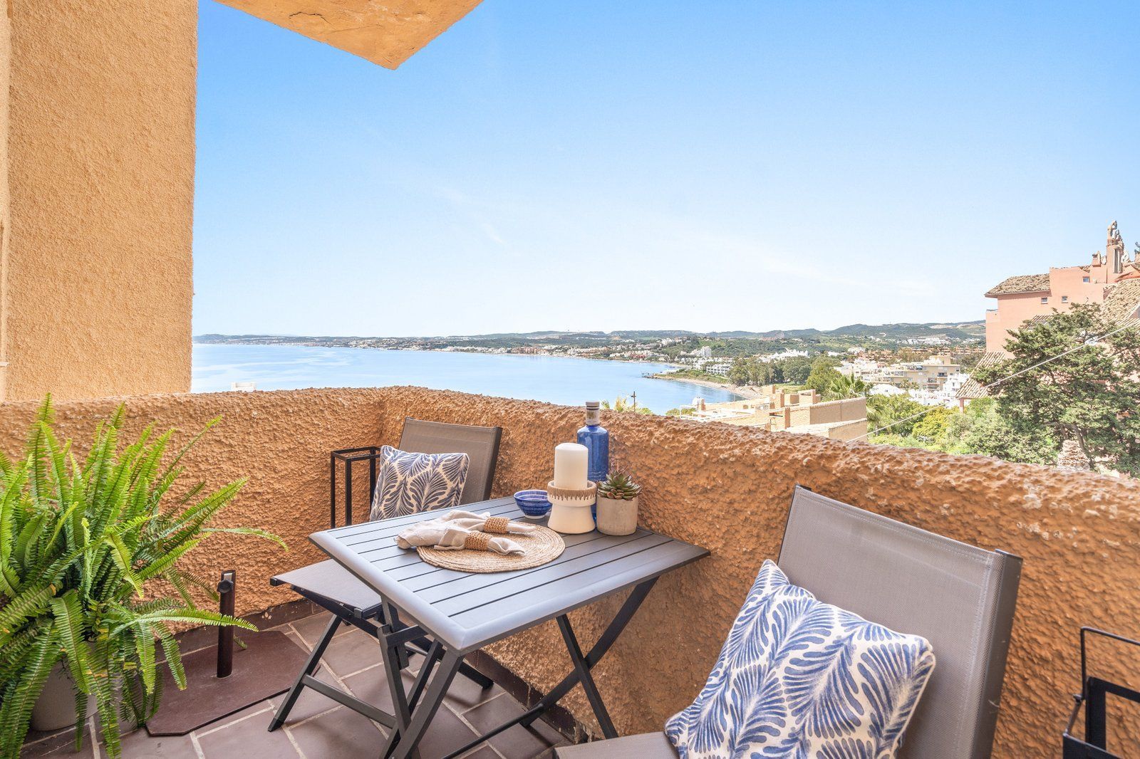 4c5d3c91bd56ba968f511f92ee700187 - 14