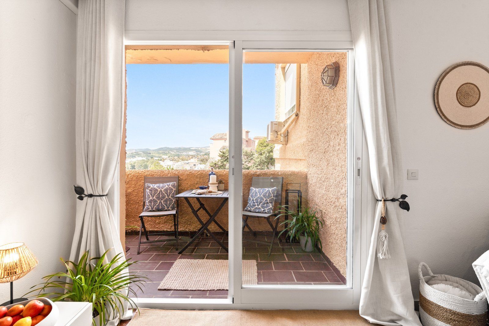 4c5d3c91bd56ba968f511f92ee700187 - 15