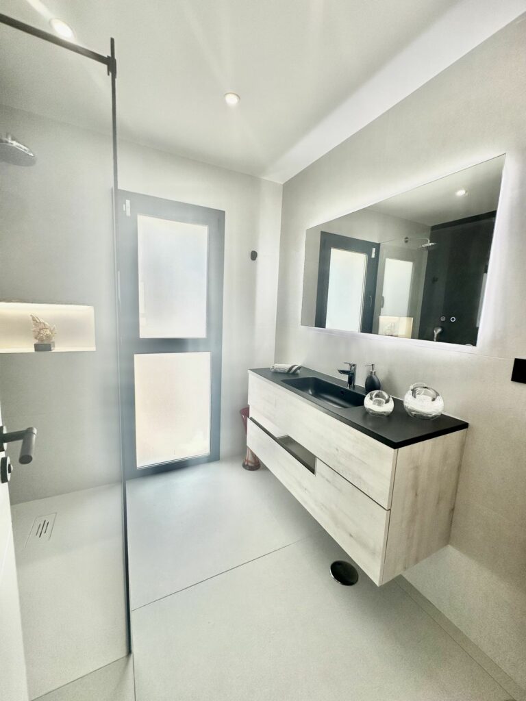 4cfec737ad7992608f1c8ed85779a14f - 14