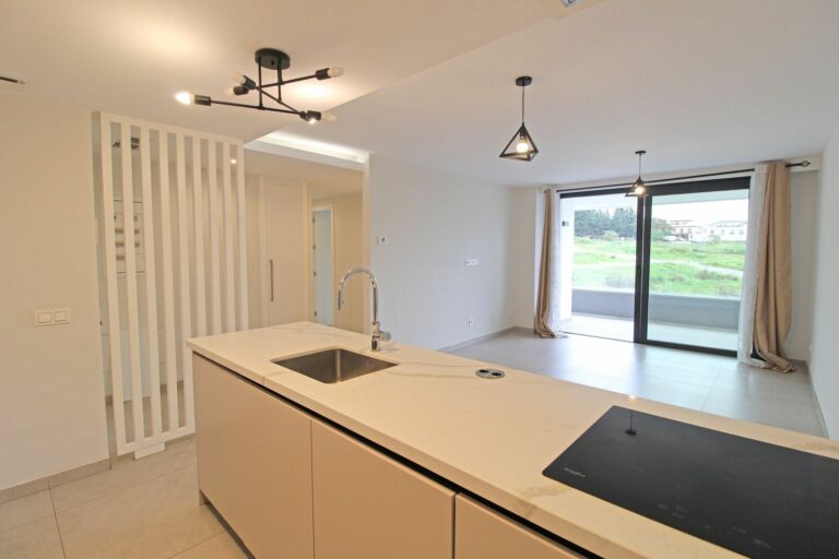 4daa54c67639388e9e39d7958d61707f - 9