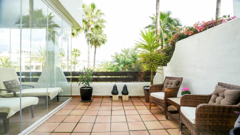 5498168d287fa7f8bd0c56db36d65820 - 2