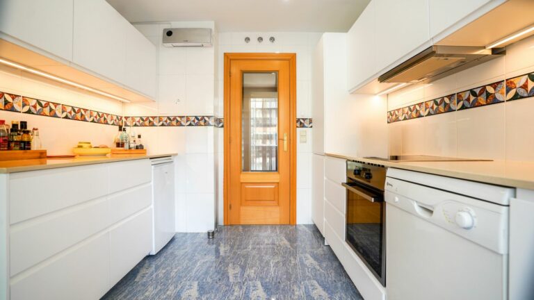 5498168d287fa7f8bd0c56db36d65820 - 5