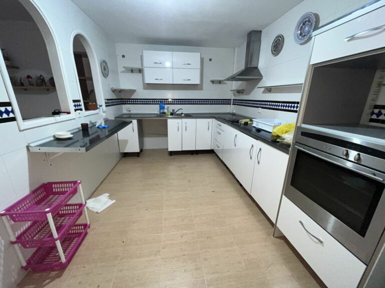 5595e61e5c2debd5d0ab5628ade87f4e - 11