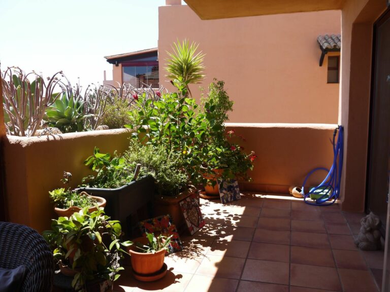 56058b86b1d8177ffdaa6b3f378b2398 - 14